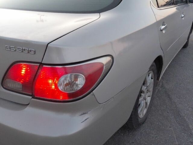 Сірий Лексус ЕС, об'ємом двигуна 3 л та пробігом 380 тис. км за 4100 $, фото 8 на Automoto.ua