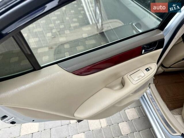 Сірий Лексус ЕС, об'ємом двигуна 3 л та пробігом 226 тис. км за 3999 $, фото 47 на Automoto.ua