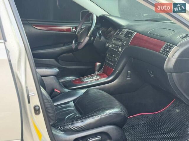 Серый Лексус ЕС, объемом двигателя 3 л и пробегом 192 тыс. км за 5700 $, фото 7 на Automoto.ua