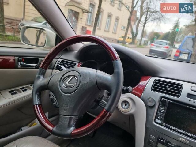 Серый Лексус ЕС, объемом двигателя 3 л и пробегом 300 тыс. км за 6500 $, фото 2 на Automoto.ua