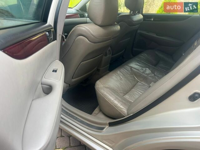 Сірий Лексус ЕС, об'ємом двигуна 3 л та пробігом 301 тис. км за 4300 $, фото 30 на Automoto.ua