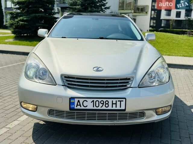 Серый Лексус ЕС, объемом двигателя 3 л и пробегом 231 тыс. км за 5800 $, фото 2 на Automoto.ua