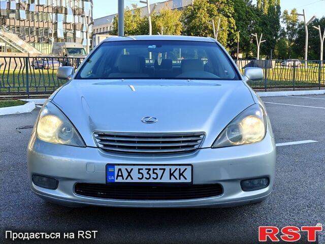 Серый Лексус ЕС, объемом двигателя 3 л и пробегом 198 тыс. км за 5800 $, фото 6 на Automoto.ua
