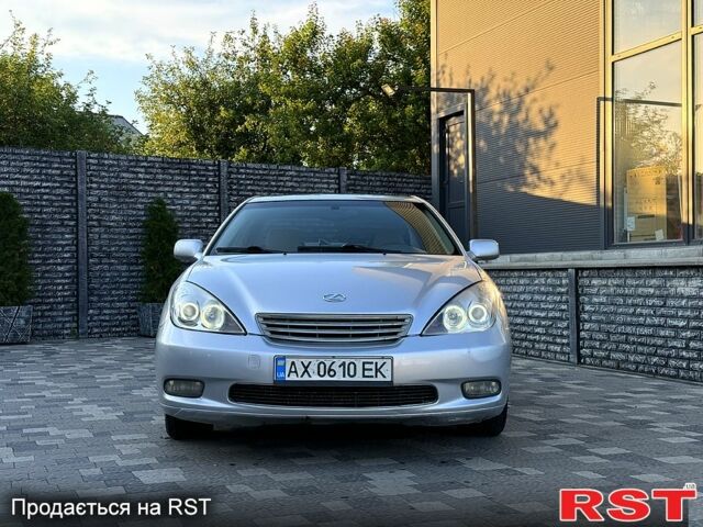Сірий Лексус ЕС, об'ємом двигуна 3 л та пробігом 380 тис. км за 5600 $, фото 1 на Automoto.ua