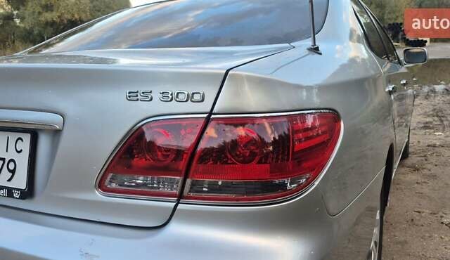 Сірий Лексус ЕС, об'ємом двигуна 3 л та пробігом 322 тис. км за 6000 $, фото 5 на Automoto.ua