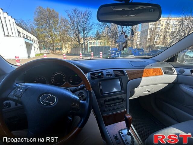 Серый Лексус ЕС, объемом двигателя 3 л и пробегом 255 тыс. км за 6200 $, фото 6 на Automoto.ua