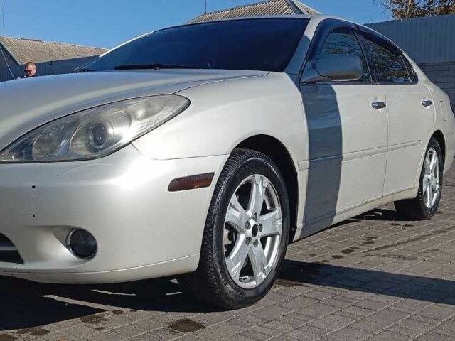 Сірий Лексус ЕС, об'ємом двигуна 3.3 л та пробігом 299 тис. км за 5800 $, фото 1 на Automoto.ua