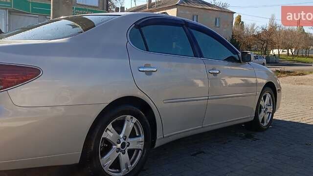 Сірий Лексус ЕС, об'ємом двигуна 3.3 л та пробігом 299 тис. км за 5800 $, фото 7 на Automoto.ua