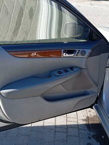 Сірий Лексус ЕС, об'ємом двигуна 3.3 л та пробігом 299 тис. км за 5800 $, фото 10 на Automoto.ua