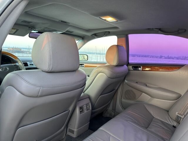 Серый Лексус ЕС, объемом двигателя 3.3 л и пробегом 220 тыс. км за 5000 $, фото 18 на Automoto.ua