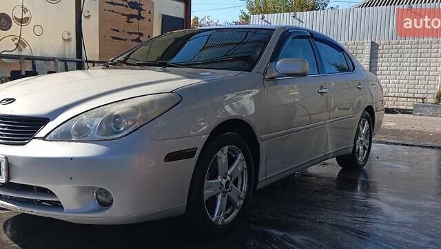 Сірий Лексус ЕС, об'ємом двигуна 3.3 л та пробігом 299 тис. км за 5800 $, фото 9 на Automoto.ua