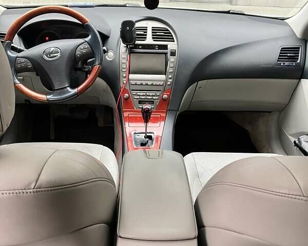 Серый Лексус ЕС, объемом двигателя 3.46 л и пробегом 258 тыс. км за 8500 $, фото 6 на Automoto.ua