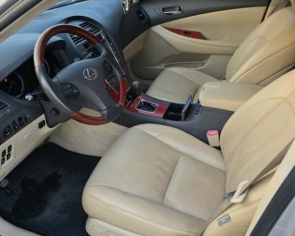 Сірий Лексус ЕС, об'ємом двигуна 3.46 л та пробігом 250 тис. км за 8599 $, фото 24 на Automoto.ua