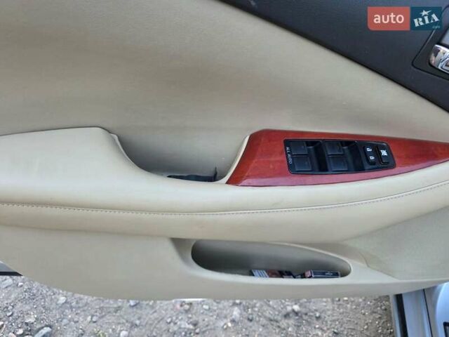 Сірий Лексус ЕС, об'ємом двигуна 3.46 л та пробігом 250 тис. км за 8599 $, фото 20 на Automoto.ua