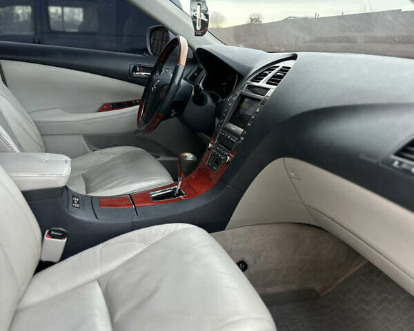 Сірий Лексус ЕС, об'ємом двигуна 3.5 л та пробігом 296 тис. км за 8500 $, фото 11 на Automoto.ua