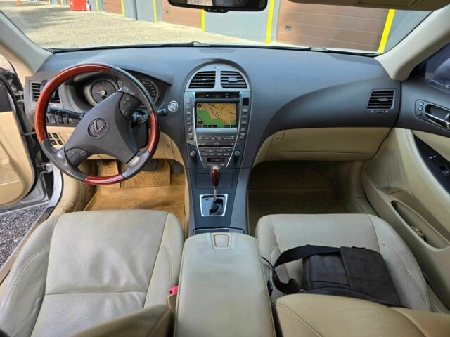 Серый Лексус ЕС, объемом двигателя 3.5 л и пробегом 203 тыс. км за 10500 $, фото 9 на Automoto.ua