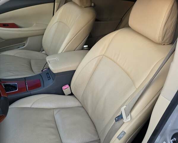 Серый Лексус ЕС, объемом двигателя 3.5 л и пробегом 250 тыс. км за 8599 $, фото 26 на Automoto.ua