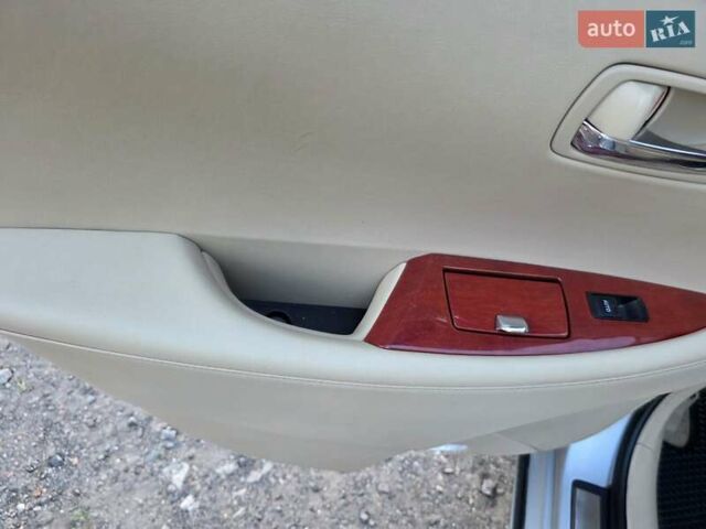 Сірий Лексус ЕС, об'ємом двигуна 3.46 л та пробігом 250 тис. км за 8599 $, фото 31 на Automoto.ua