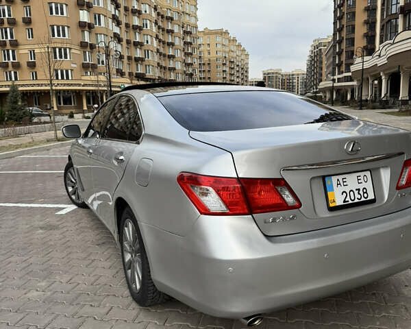 Серый Лексус ЕС, объемом двигателя 0 л и пробегом 113 тыс. км за 9500 $, фото 3 на Automoto.ua