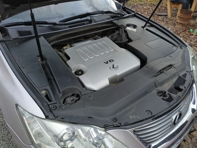 Серый Лексус ЕС, объемом двигателя 3.5 л и пробегом 200 тыс. км за 7800 $, фото 9 на Automoto.ua