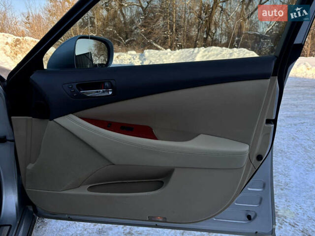 Серый Лексус ЕС, объемом двигателя 3.46 л и пробегом 340 тыс. км за 6900 $, фото 14 на Automoto.ua