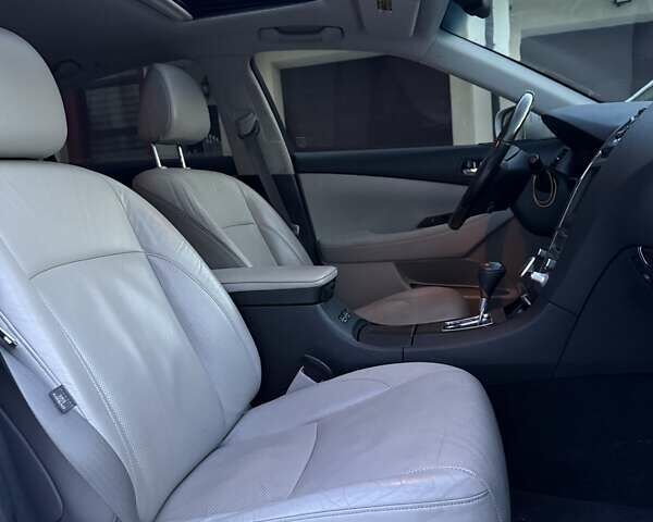 Серый Лексус ЕС, объемом двигателя 3.5 л и пробегом 207 тыс. км за 12300 $, фото 16 на Automoto.ua