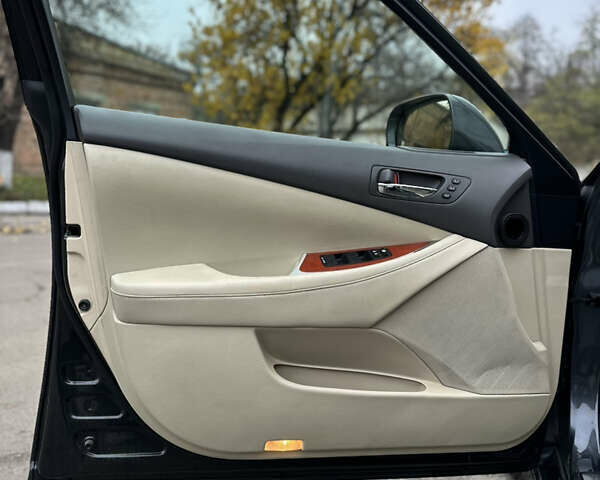 Сірий Лексус ЕС, об'ємом двигуна 3.44 л та пробігом 362 тис. км за 12000 $, фото 7 на Automoto.ua