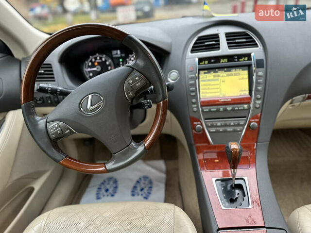 Сірий Лексус ЕС, об'ємом двигуна 3.44 л та пробігом 362 тис. км за 12000 $, фото 16 на Automoto.ua