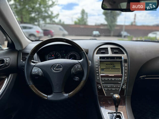 Сірий Лексус ЕС, об'ємом двигуна 3.44 л та пробігом 185 тис. км за 13399 $, фото 24 на Automoto.ua