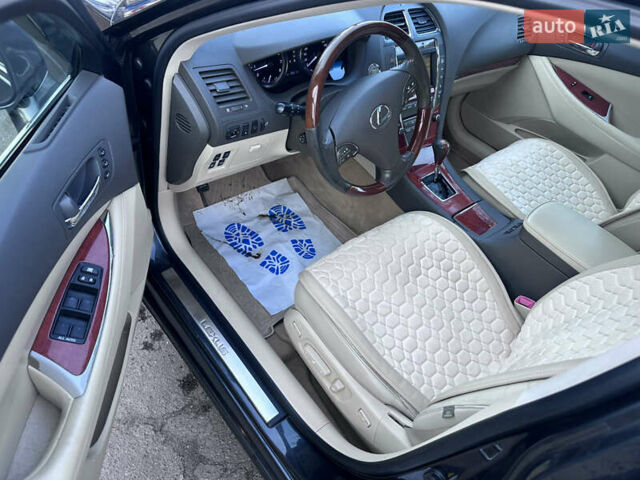 Сірий Лексус ЕС, об'ємом двигуна 3.46 л та пробігом 362 тис. км за 10950 $, фото 27 на Automoto.ua