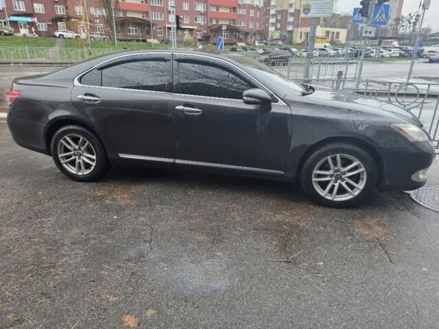 Серый Лексус ЕС, объемом двигателя 0 л и пробегом 344 тыс. км за 8000 $, фото 1 на Automoto.ua