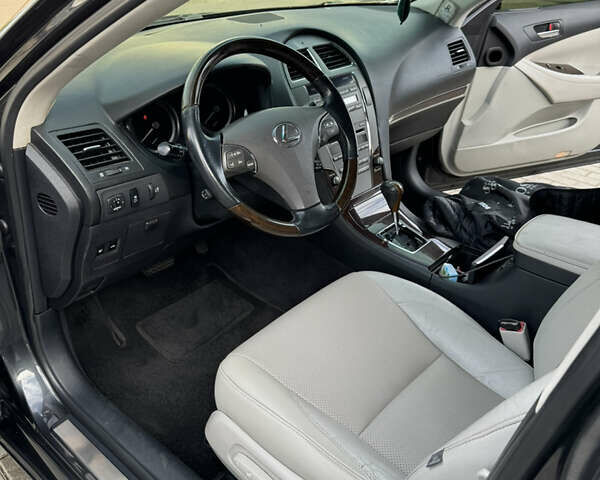 Серый Лексус ЕС, объемом двигателя 3.46 л и пробегом 210 тыс. км за 13300 $, фото 13 на Automoto.ua