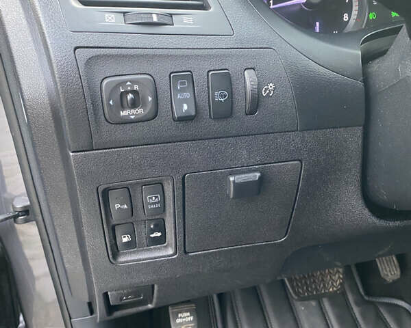 Серый Лексус ЕС, объемом двигателя 3.5 л и пробегом 317 тыс. км за 10999 $, фото 45 на Automoto.ua