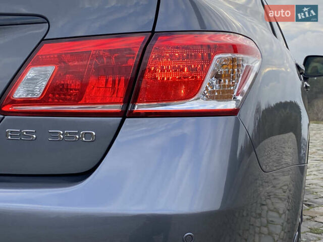 Серый Лексус ЕС, объемом двигателя 3.5 л и пробегом 317 тыс. км за 10999 $, фото 25 на Automoto.ua