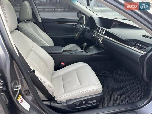 Серый Лексус ЕС, объемом двигателя 3.46 л и пробегом 185 тыс. км за 16400 $, фото 18 на Automoto.ua