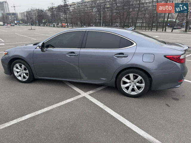 Сірий Лексус ЕС, об'ємом двигуна 2.5 л та пробігом 430 тис. км за 13800 $, фото 5 на Automoto.ua