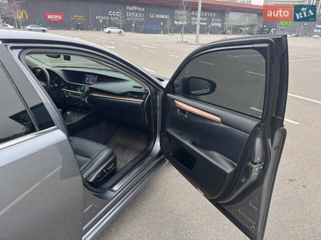 Сірий Лексус ЕС, об'ємом двигуна 2.5 л та пробігом 430 тис. км за 13800 $, фото 3 на Automoto.ua