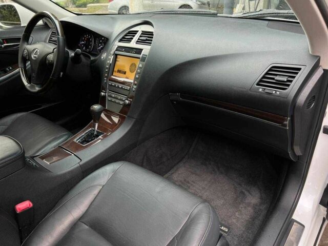 Сірий Лексус ЕС, об'ємом двигуна 1.4 л та пробігом 199 тис. км за 11900 $, фото 18 на Automoto.ua