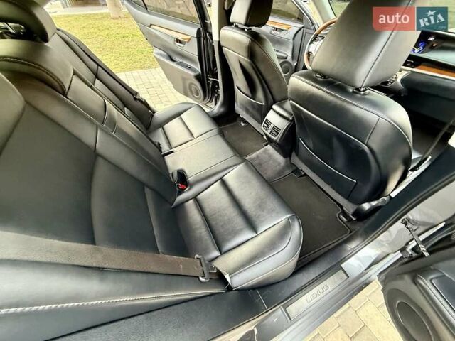 Сірий Лексус ЕС, об'ємом двигуна 2.49 л та пробігом 216 тис. км за 16900 $, фото 140 на Automoto.ua