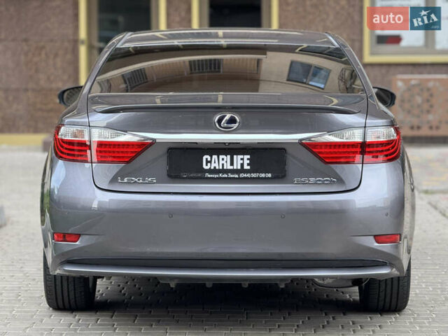 Серый Лексус ЕС, объемом двигателя 2.49 л и пробегом 130 тыс. км за 16900 $, фото 10 на Automoto.ua