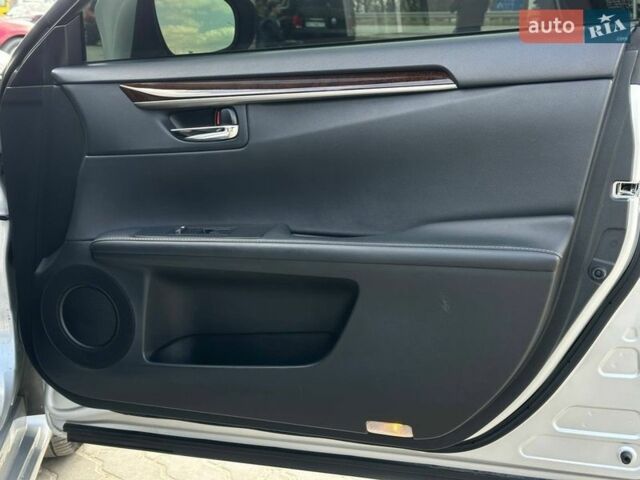 Сірий Лексус ЕС, об'ємом двигуна 2.49 л та пробігом 170 тис. км за 19999 $, фото 46 на Automoto.ua
