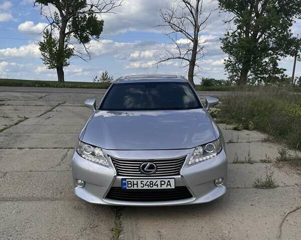 Сірий Лексус ЕС, об'ємом двигуна 2.49 л та пробігом 165 тис. км за 15500 $, фото 1 на Automoto.ua