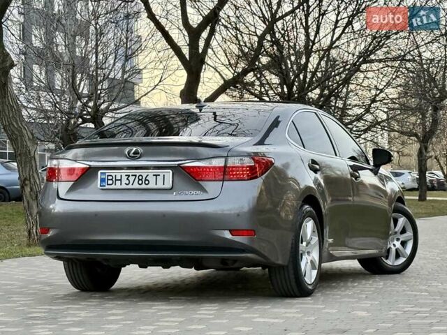 Сірий Лексус ЕС, об'ємом двигуна 2.49 л та пробігом 216 тис. км за 16900 $, фото 19 на Automoto.ua