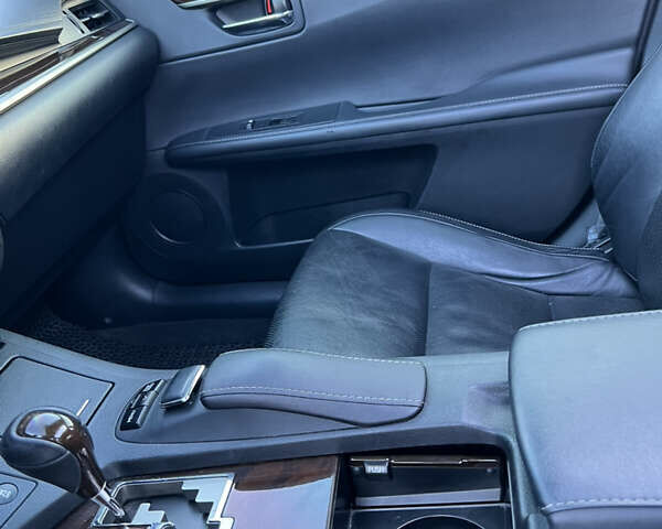 Сірий Лексус ЕС, об'ємом двигуна 3.46 л та пробігом 172 тис. км за 18200 $, фото 10 на Automoto.ua