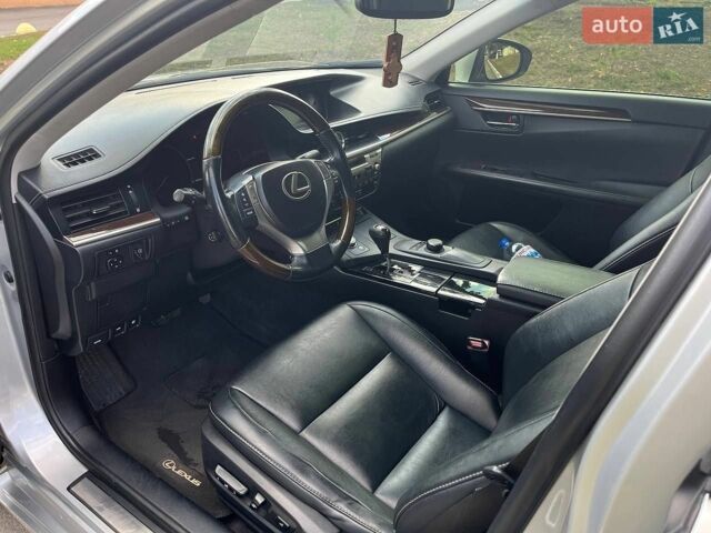 Сірий Лексус ЕС, об'ємом двигуна 3.5 л та пробігом 170 тис. км за 14800 $, фото 8 на Automoto.ua