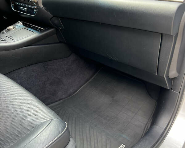 Серый Лексус ЕС, объемом двигателя 2.49 л и пробегом 255 тыс. км за 18900 $, фото 11 на Automoto.ua