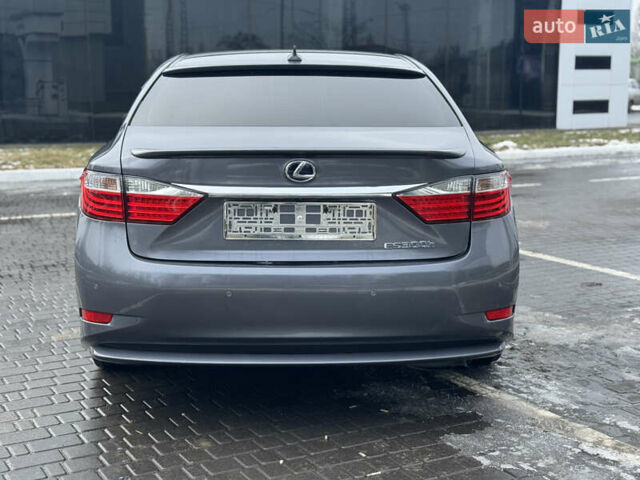 Сірий Лексус ЕС, об'ємом двигуна 2.49 л та пробігом 227 тис. км за 16300 $, фото 5 на Automoto.ua