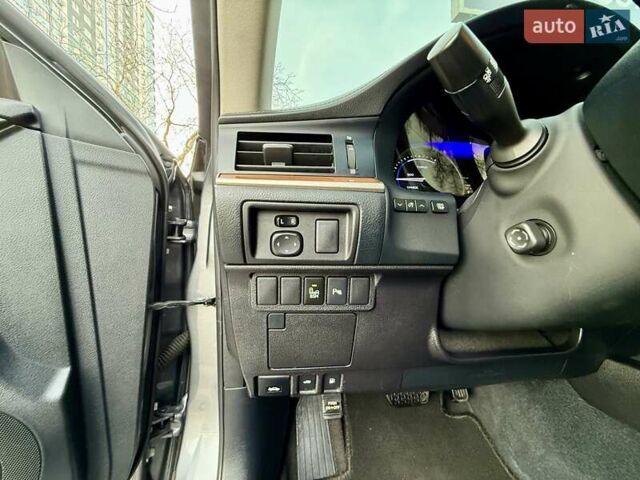 Сірий Лексус ЕС, об'ємом двигуна 2.49 л та пробігом 216 тис. км за 16900 $, фото 162 на Automoto.ua