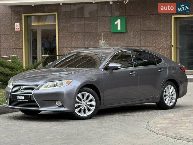 Серый Лексус ЕС, объемом двигателя 2.49 л и пробегом 130 тыс. км за 16900 $, фото 6 на Automoto.ua