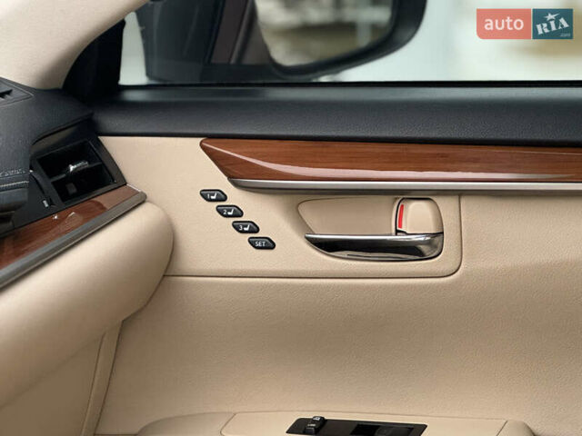 Сірий Лексус ЕС, об'ємом двигуна 2.49 л та пробігом 227 тис. км за 16300 $, фото 21 на Automoto.ua